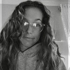 Meet your Posher, Lily